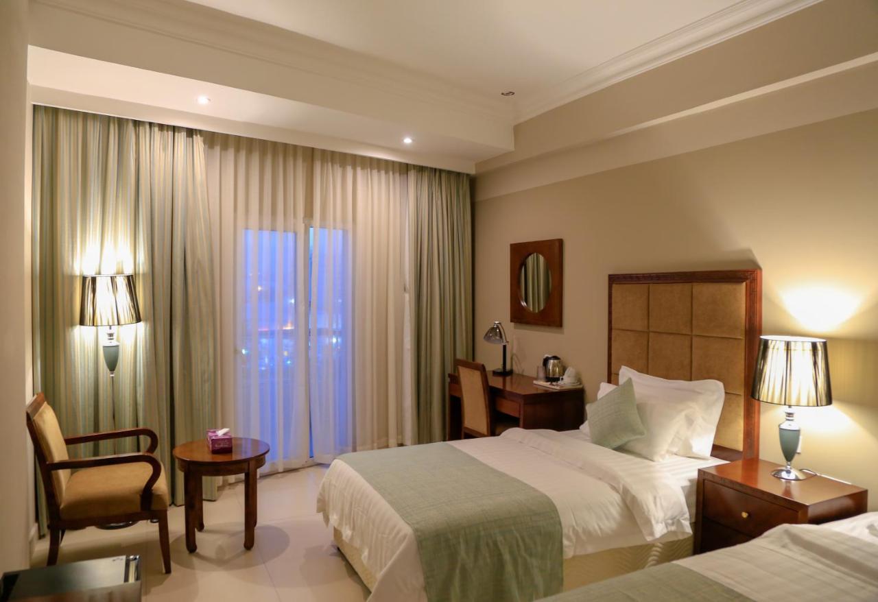 Muscat Inn Hotel Екстериор снимка