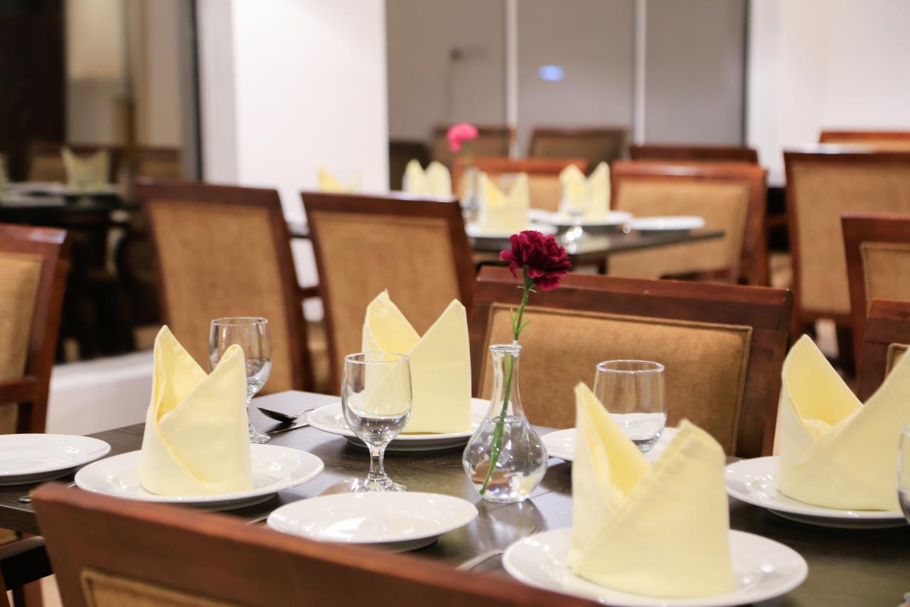 Muscat Inn Hotel Екстериор снимка