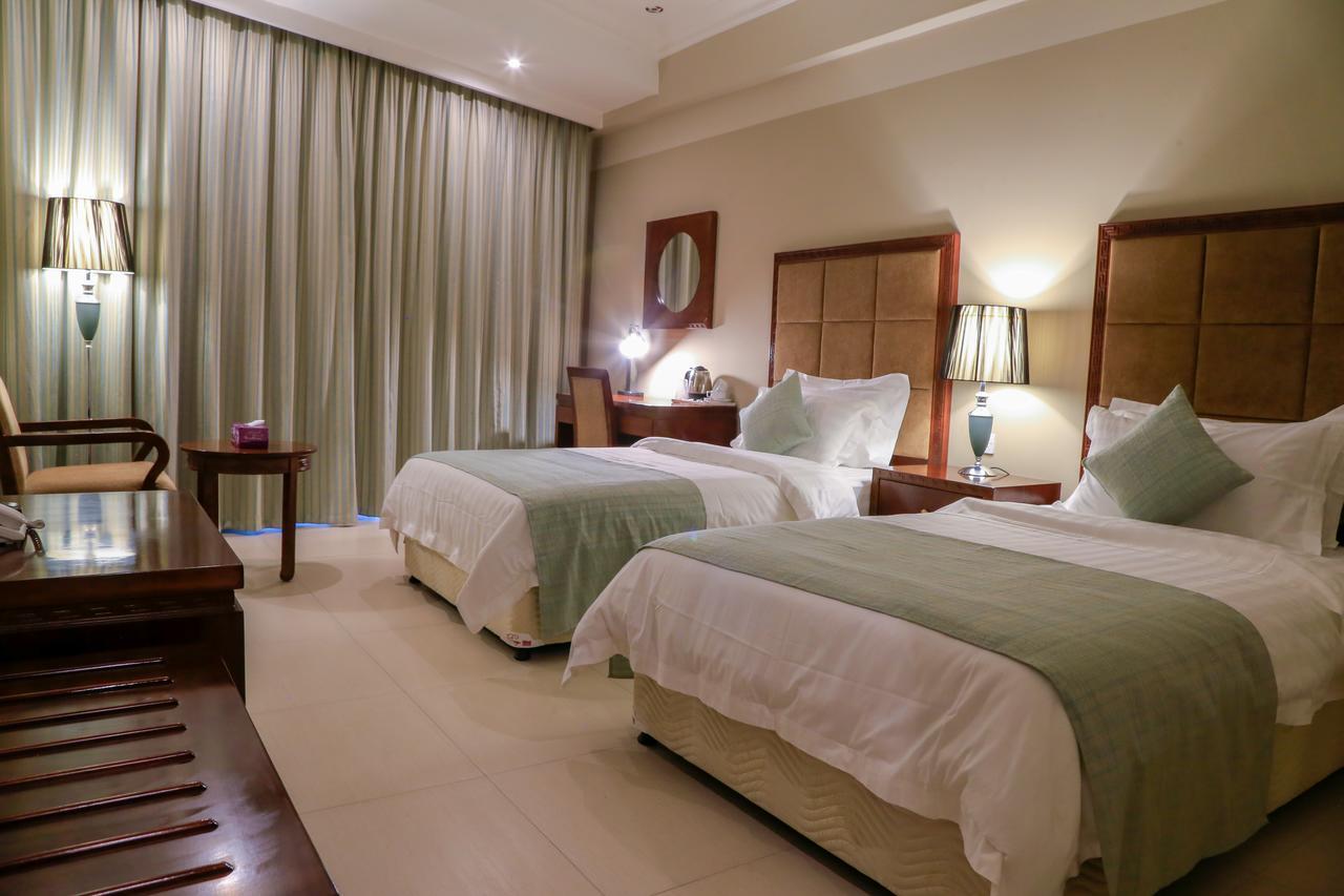Muscat Inn Hotel Екстериор снимка