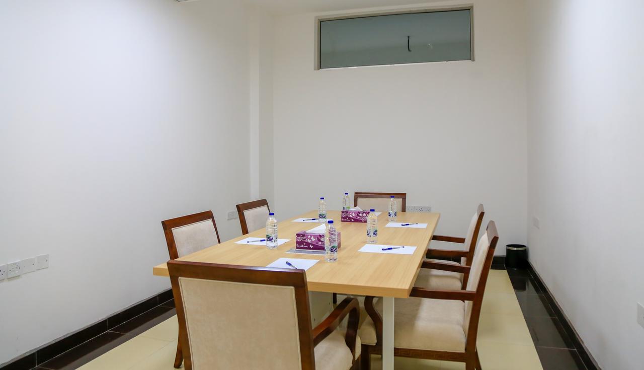 Muscat Inn Hotel Екстериор снимка