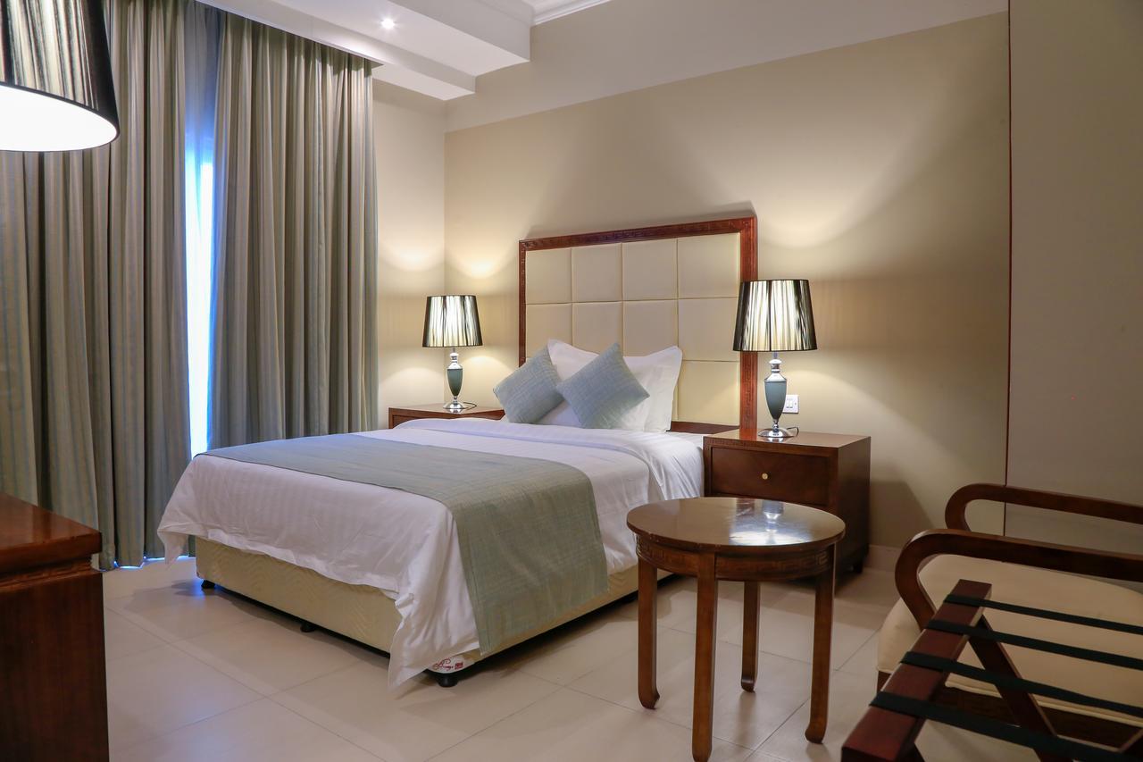 Muscat Inn Hotel Екстериор снимка